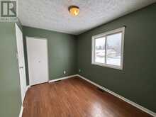 31 Brooks ST | Manitouwadge Ontario | Slide Image Sixteen