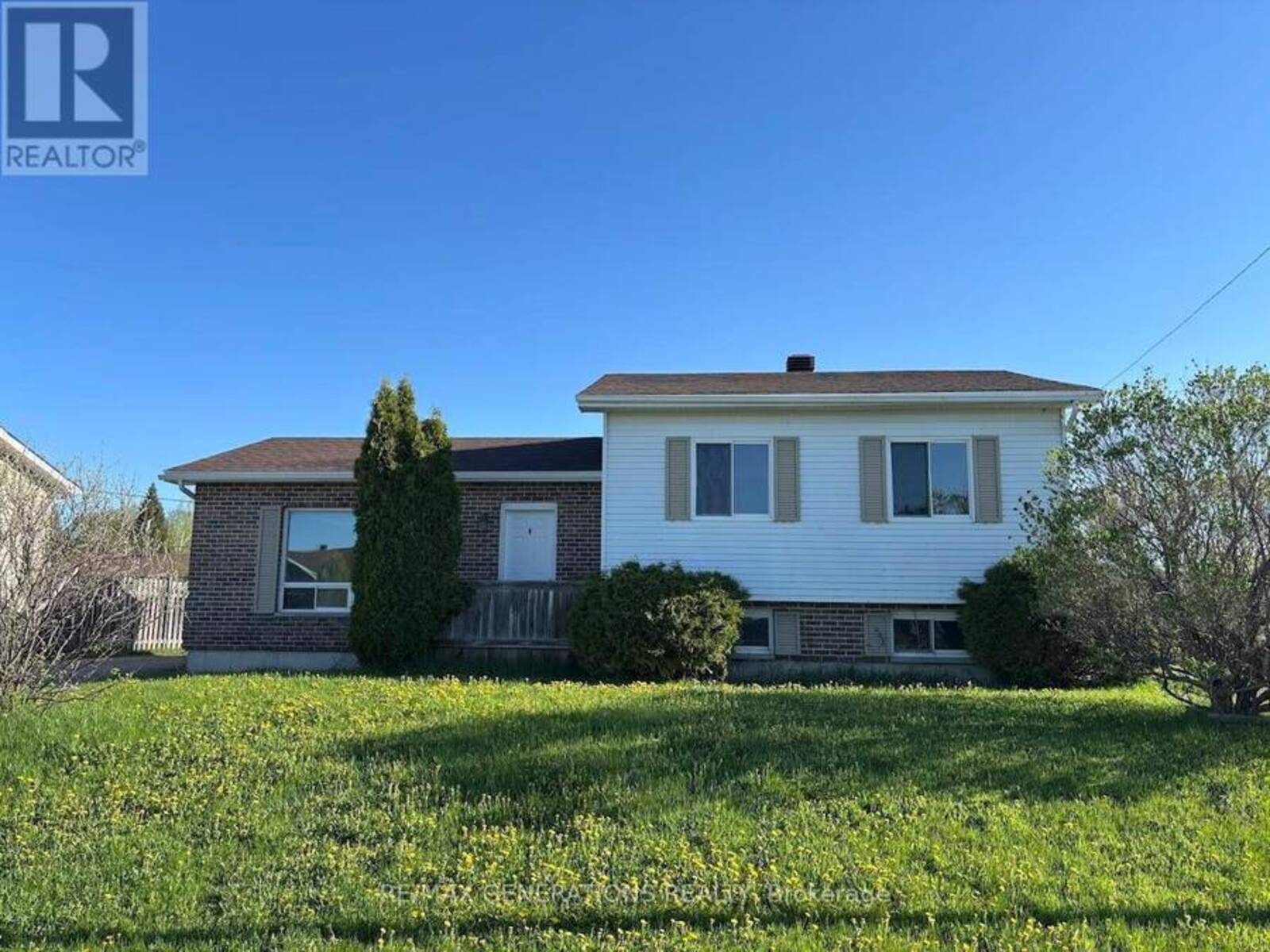 31 BROOKS STREET, Manitouwadge, Ontario P0T 2C0