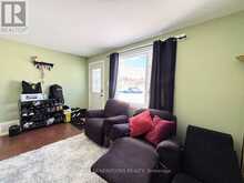 16 WENONAH DRIVE | Manitouwadge Ontario | Slide Image Six