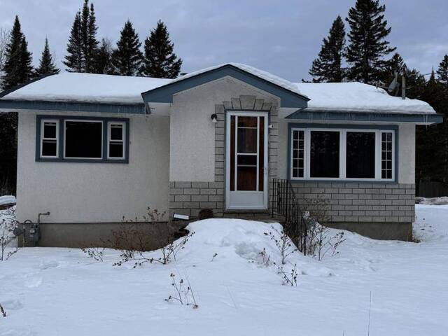 6407 Mapleward RD Thunder Bay Ontario, P7G 2K1 - 2 Bedrooms Home For Sale