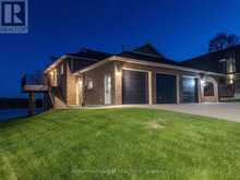 110 LAKESIDE CRESCENT | Kenora Ontario | Slide Image Three