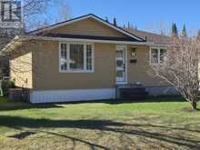 34 Redwing Ave | Manitouwadge Ontario | Slide Image Three