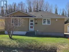 34 Redwing Ave Manitouwadge Ontario, P0T 2C0