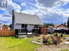 18 Swallow DR Manitouwadge Ontario, P0T 2C0