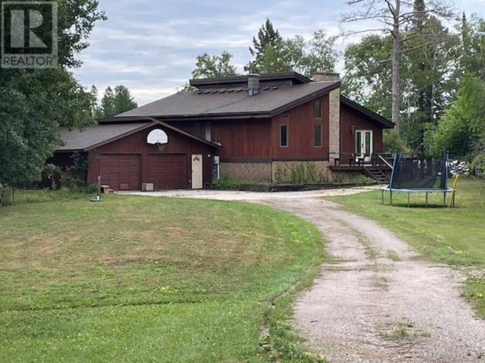 699 Coombes DR, Dryden, Ontario P8N 2Y5