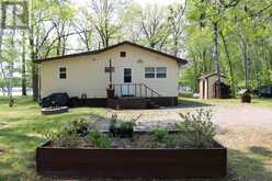 51 GRANT DR | Rainy River Ontario | Slide Image Nine