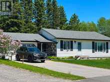 7 SWALLOW DRIVE | Manitouwadge Ontario | Slide Image One