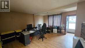 345 RAY BOULEVARD | Thunder Bay Ontario | Slide Image Ten