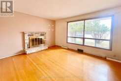 45 DINGWALL PARKWAY | Dryden Ontario | Slide Image Three