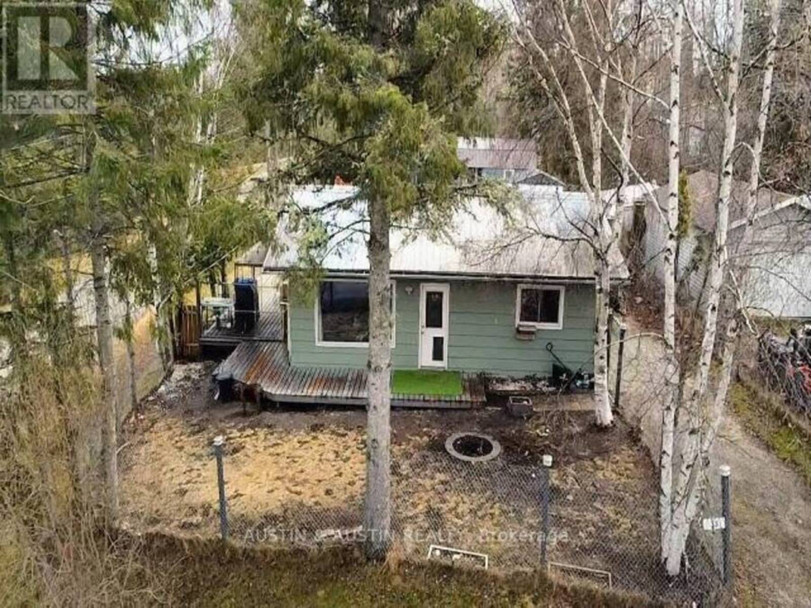 33 VICTORIA STREET N, Kenora, Ontario P0V 2W0