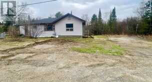 70 Armstrong ST | Kenora Ontario | Slide Image Thirty-four