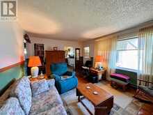 9 SWALLOW DRIVE | Manitouwadge Ontario | Slide Image Eight