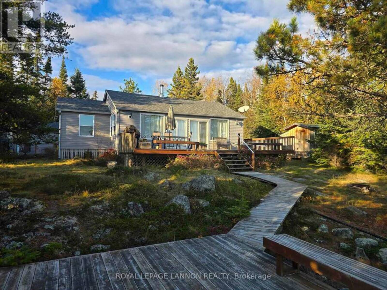 351 AMETHYST HARBOUR CLIFF AVENUE, Thunder Bay, Ontario P7A 0B4