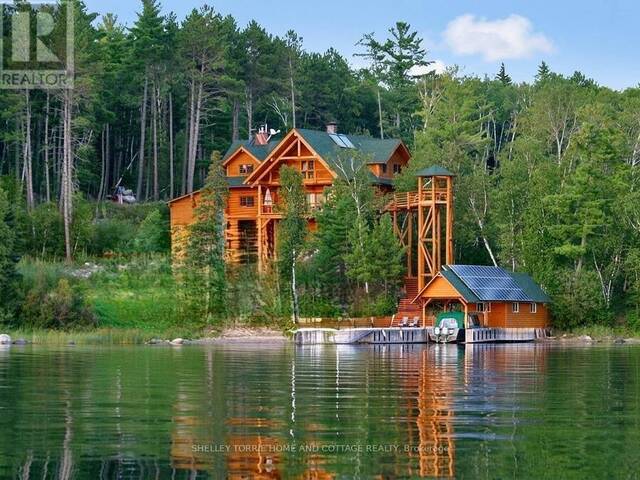 PIPESTONE PENINSULA Sioux Narrows-Nestor Falls Ontario, P0X 1N0 - 5 Bedrooms Waterfront Home For sale