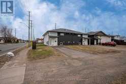 401 EMPIRE AVENUE | Thunder Bay Ontario | Slide Image Two