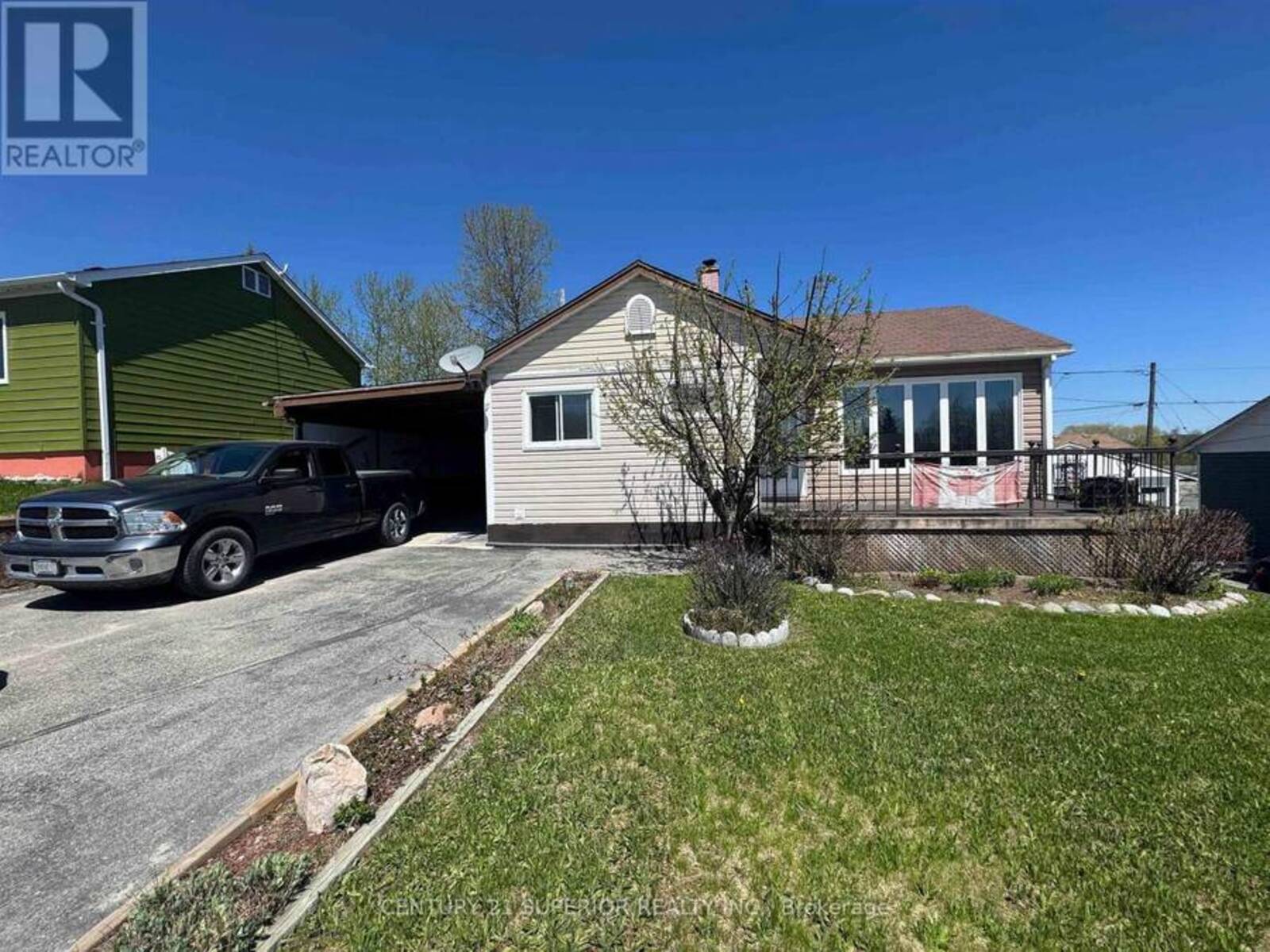 3 FALCON DRIVE, Manitouwadge, Ontario P0T 2C0