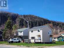 5 CRUTCHFIELD AVENUE | Thunder Bay Ontario | Slide Image Three
