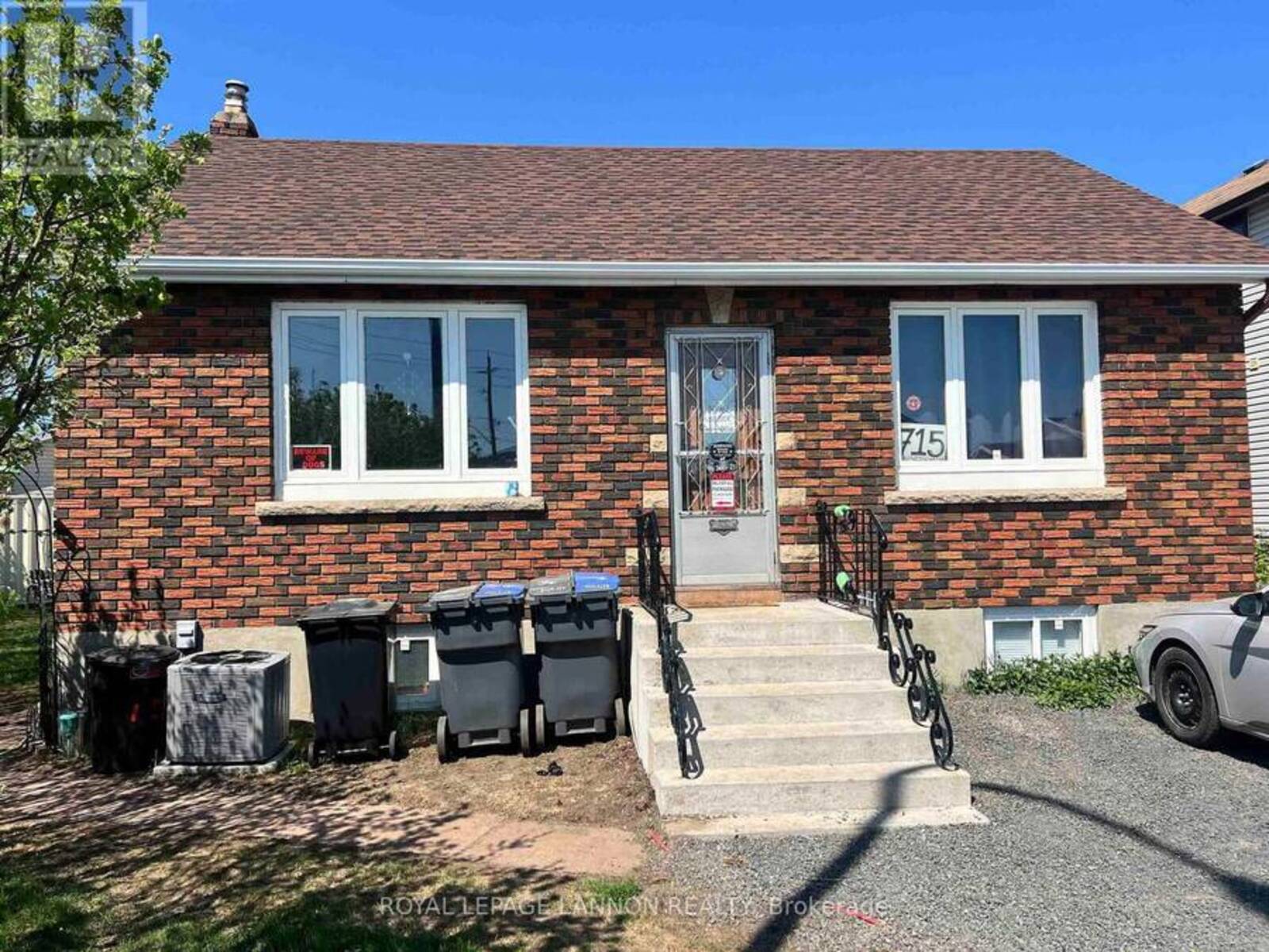 715 MAY STREET N, Thunder Bay, Ontario P7C 3S1