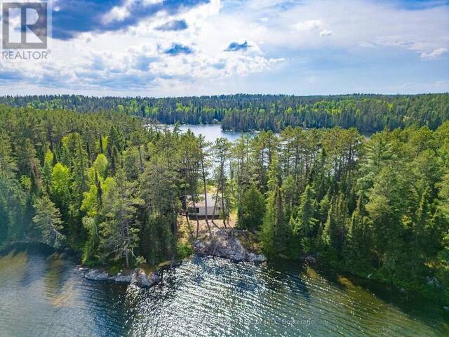 EB1789 SUMMER RESORT LOCATION Kenora Ontario, P9N 3X4 - 2 Bedrooms Waterfront Home For sale