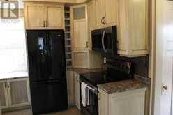 310 Algoma ST N | Thunder Bay Ontario | Slide Image Eighteen