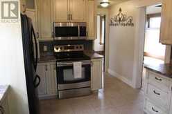 310 Algoma ST N | Thunder Bay Ontario | Slide Image Nineteen