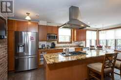 34 Winnipeg AVE | Thunder Bay Ontario | Slide Image Seventeen