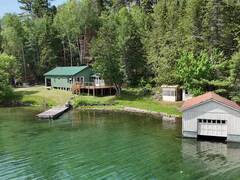 2804 GRANDPA TOLEN'S ROAD CROW LAKE Sioux Narrows-Nestor Falls Ontario, P0X 1K0