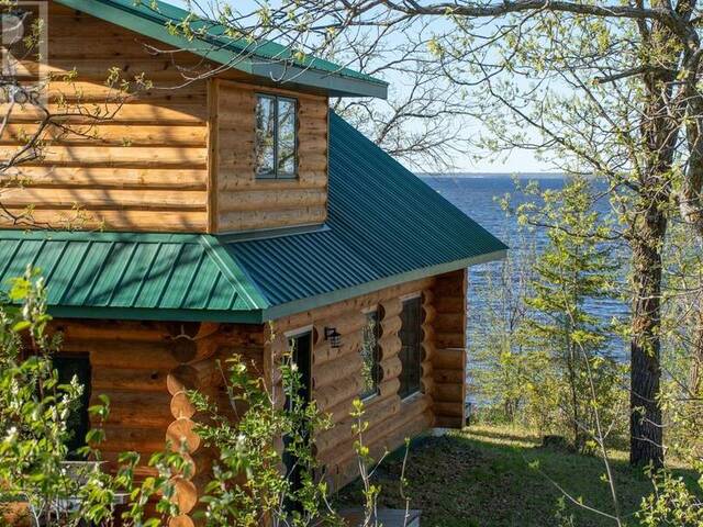 Lot 3 Ivall Drive Rainy River Ontario, P0W 1L0 - 3 Bedrooms Waterfront Home For sale