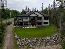 149 MICKELSON DRIVE | Thunder Bay Ontario | Slide Image Two