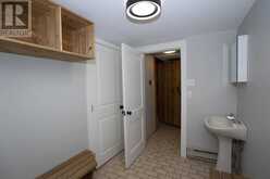 120 High ST | Thunder Bay Ontario | Slide Image Thirty-four