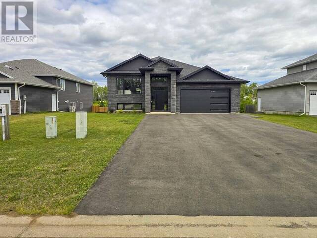 2708 King George's Park Dr. Thunder Bay Ontario, P7K 0V4 - 5 Bedrooms Home For Sale