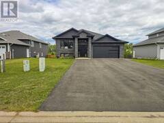 2708 King George's Park Dr. Thunder Bay Ontario, P7K 0V4