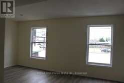 129 MCKELLAR STREET N | Thunder Bay Ontario | Slide Image Five
