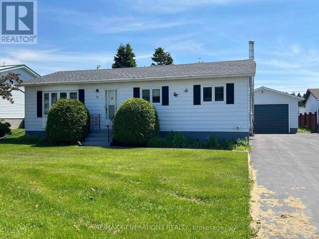 10 LLOYD IRWIN STREET Marathon Ontario, P0T 2E0 - 3 Bedrooms Home For Sale