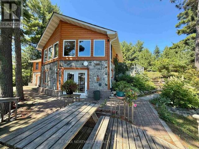 543A REEF POINT ROAD Rainy River Ontario, P9A 3M3 - 3 Bedrooms Waterfront Home For sale