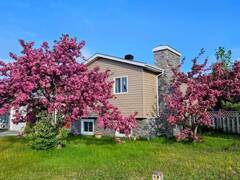 9 Michano DR Marathon Ontario, P0T 2E0