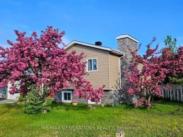 9 MICHANO DRIVE Marathon Ontario, P0T 2E0 - 4 Bedrooms Home For Sale