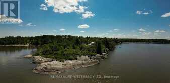 61 PENTNEY LANE | Lake of the Woods Ontario | Slide Image Twelve