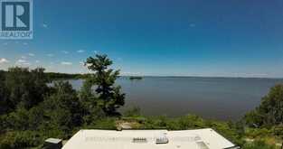 61 PENTNEY LANE | Lake of the Woods Ontario | Slide Image Seventeen