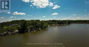 61 PENTNEY LANE | Lake of the Woods Ontario | Slide Image Twenty-nine