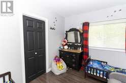 309 Ontario ST | Thunder Bay Ontario | Slide Image Fifteen