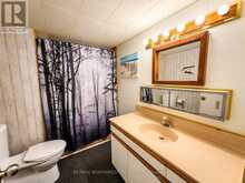 73 COPPER HEAD ROAD | Kenora Ontario | Slide Image Twenty-one