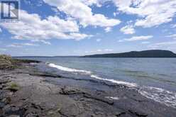 363 Amethyst Harbour Cliff Ave | Thunder Bay Ontario | Slide Image Six