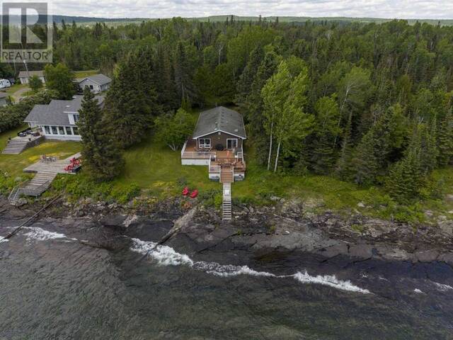 363 Amethyst Harbour Cliff Ave Thunder Bay Ontario, P7B 5E4 - 3 Bedrooms Waterfront Home For sale