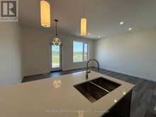 154 BRUIN CRESCENT | Thunder Bay Ontario | Slide Image Thirteen