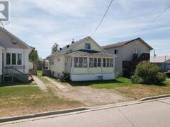 205 Second AVE Greenstone Ontario, P0T 1M0