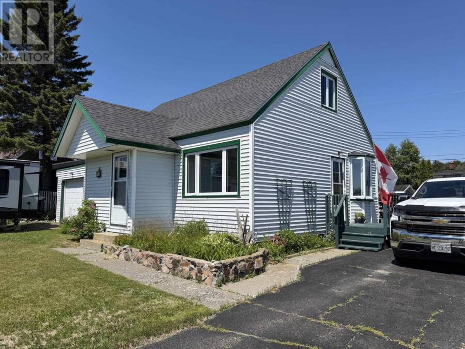39 Laurier AVE, Terrace Bay, Ontario P0T 2W0
