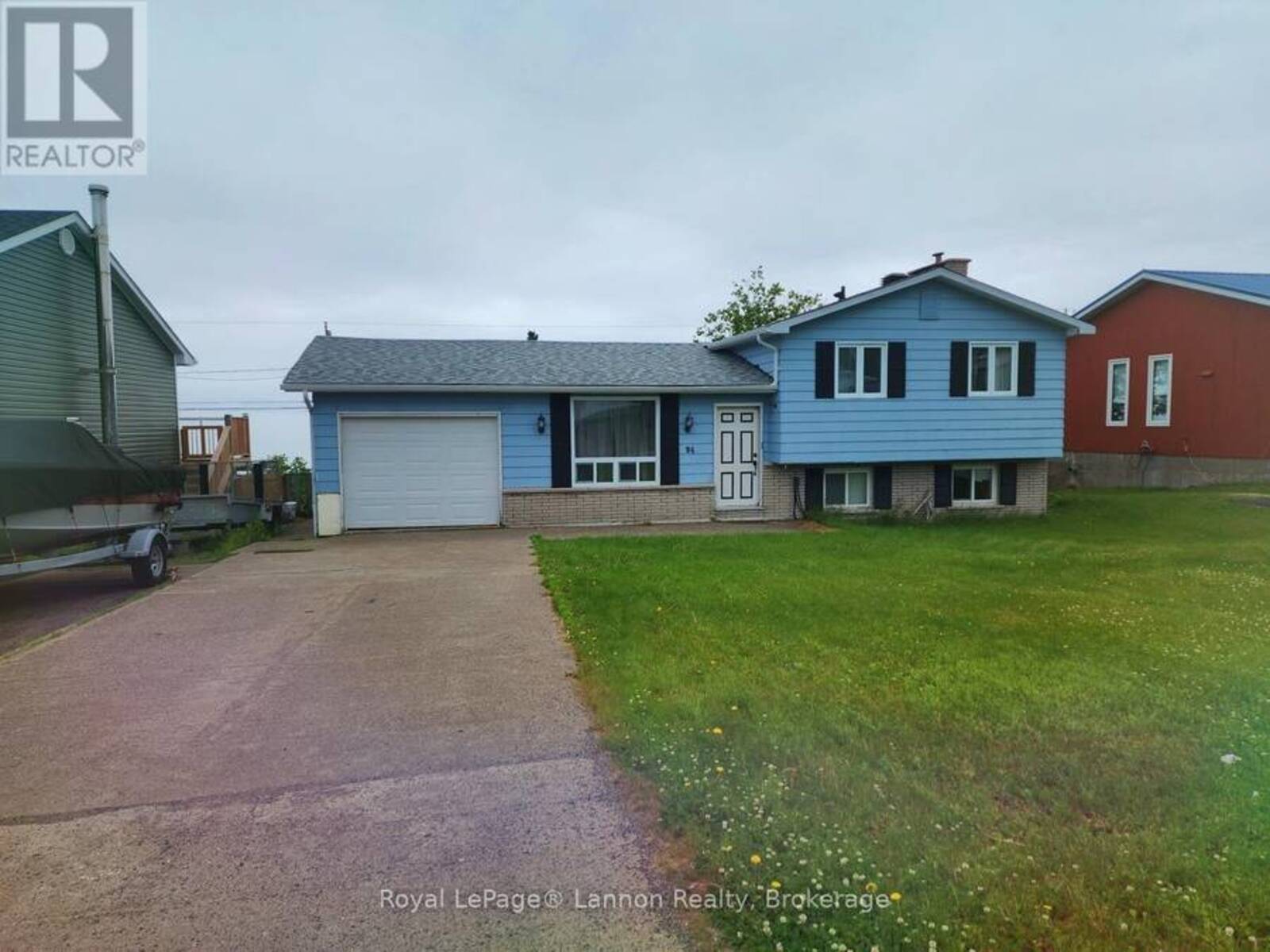 94 LAKEVIEW DRIVE, Terrace Bay, Ontario P0T 2W0