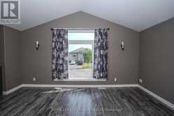 461 LONGBOW STREET | Thunder Bay Ontario | Slide Image Four