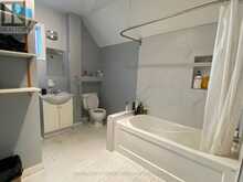 12 MACHAR AVENUE | Thunder Bay Ontario | Slide Image Four